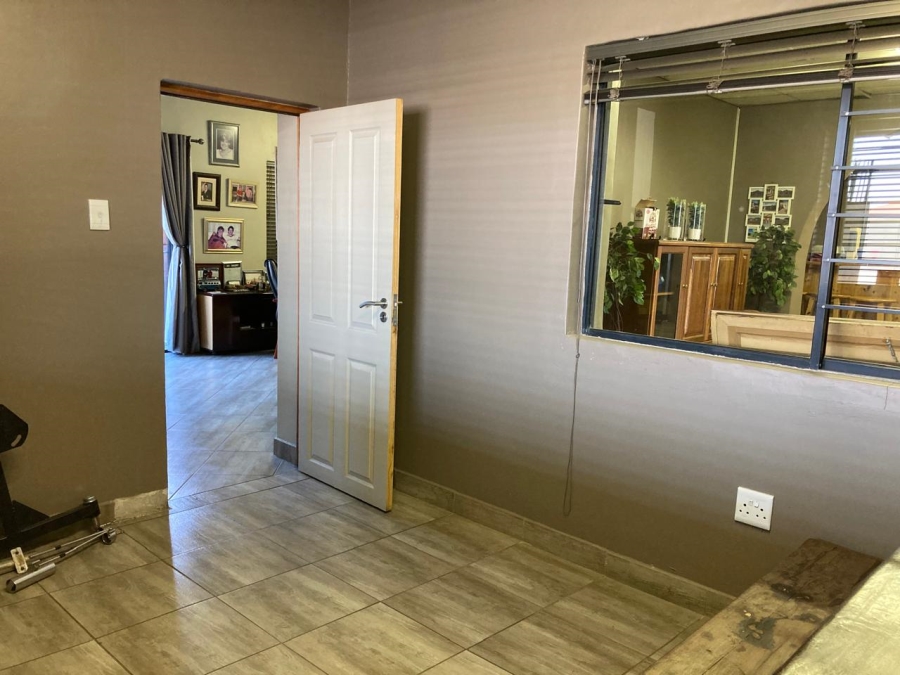 Commercial Property for Sale in Bodorp North West